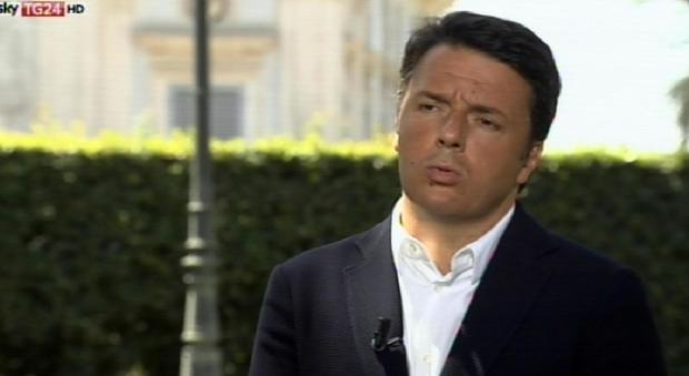 Renzi: «Non vedo maggioranza per modificare l'Italicum. Mio doppio ruolo? Dibattito lunare»