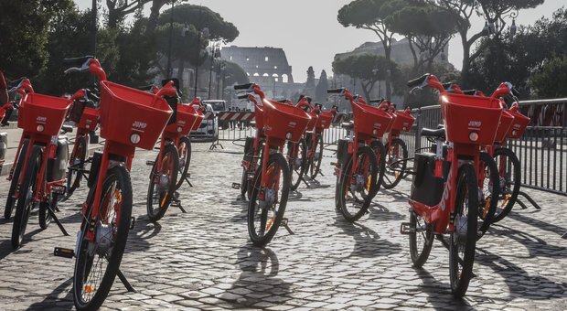 Bike sharing a Roma: in un mese 100mila corse Jump