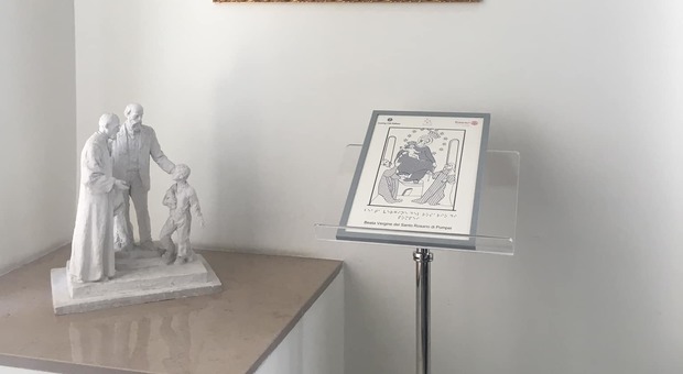 L'icona della Madonna di Pompei in rilievo per i non vedenti