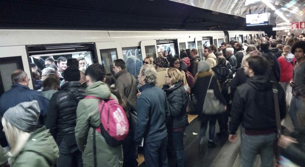 Metro A, completamente riaperta la fermata Barberini. Si lavora a Spagna