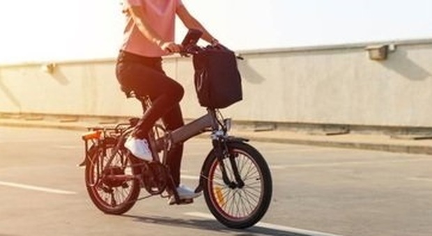 Mobilità, dopo il Covid aumentano gli italiani che vanno in bici al lavoro