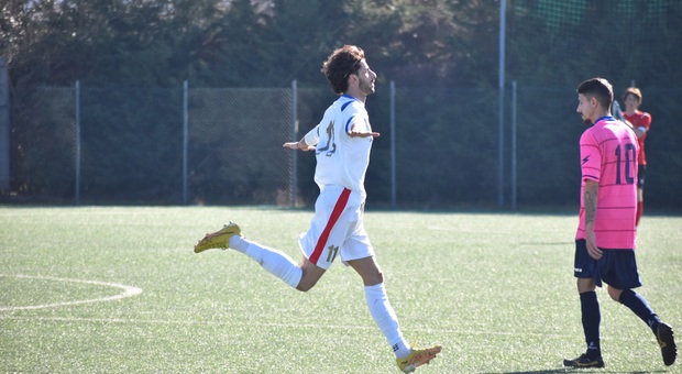 Daniele Novelli, autore del gol dell'1-0 Foto Beatrice Carlone)