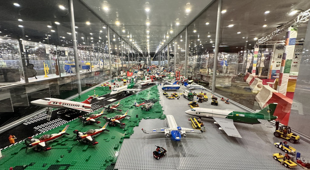 I mattoncini diventano arte: la mostra di opere realizzate con i Lego® più grande d’Europa arriva al Centro Le Barche - Mestre