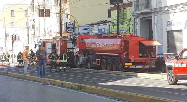Napoli, danneggiato tubo del gas a Poggioreale: sgomberate le abitazioni