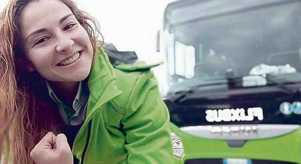 Flixbus, Federica premiata per il record di turni diurni alla guida: «Alla fine i passeggeri si complimentano con me»