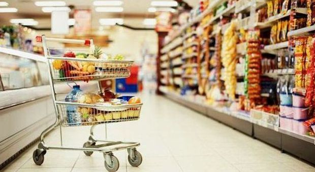 Istat: cala l'inflazione annua E' a 0,9%, ai minimi dal 2009