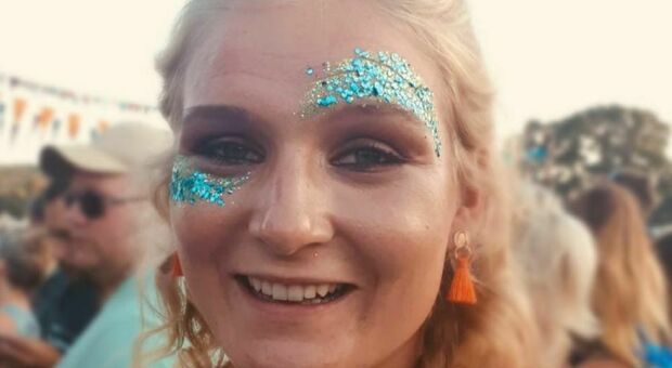 Incidente in bici sul Lago di Garda, chi è la turista morta: Susannah, 27 anni, lavorava per il governo inglese