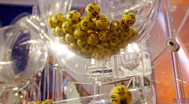 Lotto e Superenalotto, le estrazioni di oggi giovedì 26 aprile 2018. I numeri vincenti di 10eLotto e VinciCasa