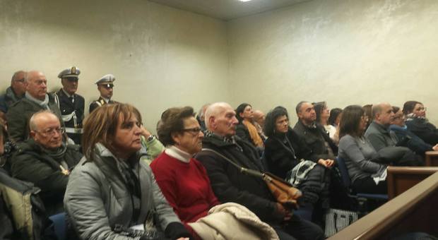 Frosinone, taglio del 70% alle ore di assistenza domiciliare: protesta e polemiche in Consiglio
