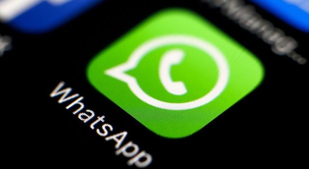 WhatsApp, immagini e foto: nuove funzioni in arrivo. Ma anche una truffa