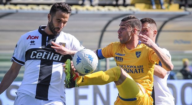 Serie B, il Parma stende il Frosinone. Pareggio per Empoli, Palermo e Bari