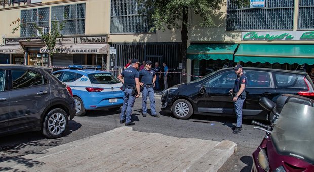 Yuri, il poliziotto accoltellato a Tor Bella Monaca: rinviati a giudizio gli aggressori