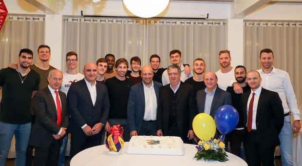 Atleti, dirigenti e sponsor della Top Volley Cisterna