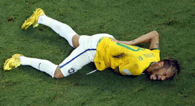 Brasile-Colombia 2-1, Neymar ko: frattura e addio Mondiale