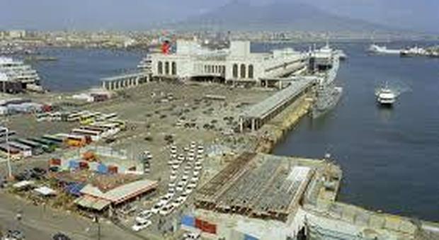 Pestarono a morte receptionist del Vesuvio all'interno del porto: la Cassazione condanna quattro vigilantes