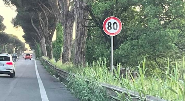 Roma, due anni dopo la fine dei lavori stradali sulla Colombo il limite torna (finalmente) a 80 km/h. I pendolari esultano