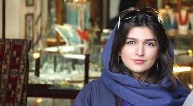 Iran, assiste alla partita di volley vietata: giovane donna condannata a un anno di carcere