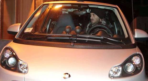 Ritrovata l'auto di De Rossi: fu rubata da una banda specializzata in furti di Smart