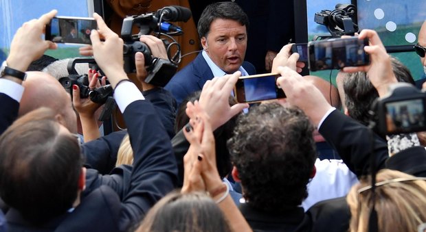 Renzi: «Non discuto autonomia Bankitalia ma sto con i cittadini. Con Gentiloni rapporti ottimi»