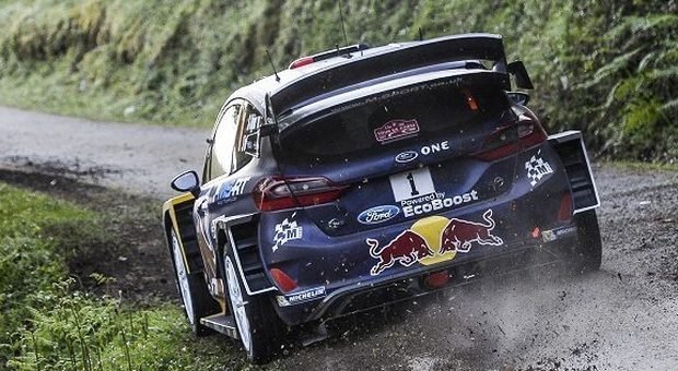 Sebastien ogier con la sua Ford Fiesta WRC della scuderia M-Sport sono ad un passo dal titolo iridato