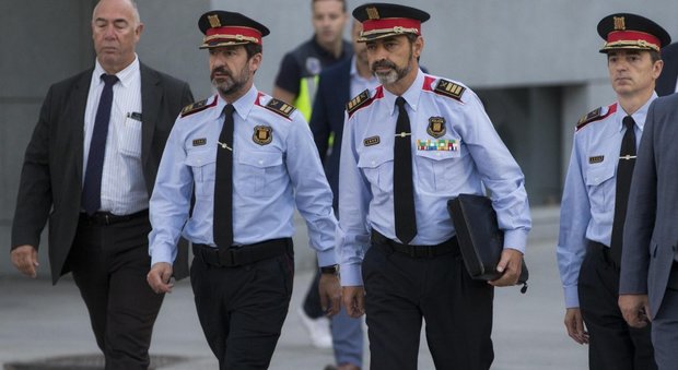 Catalogna, il capo dei Mossos sotto inchiesta: rischia 15 anni