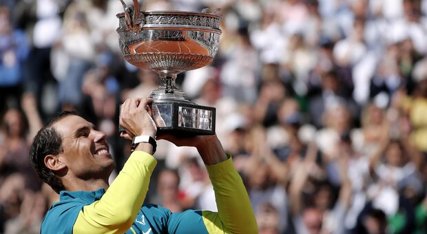 Nadal eterno, vince a Parigi per la 14esima volta. È il 22° torneo dello Slam in carriera. «Continuerò a provarci in futuro»