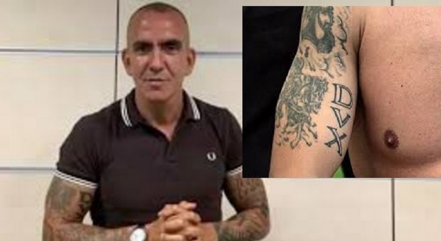 Di Canio su Sky Sport con il tatuaggio "Dux": è bufera sui social