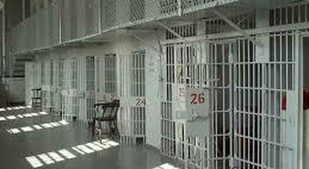 Carcere, 23 agenti e 11 detenuti positivi al Covid: il Dap chiede rinforzi