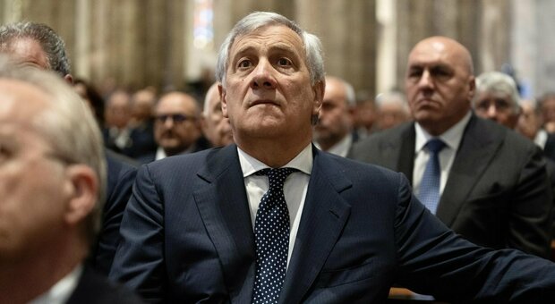 Tajani presidente pro-tempore di Forza Italia, l'ipotesi prende corpo. «Serve continuità»