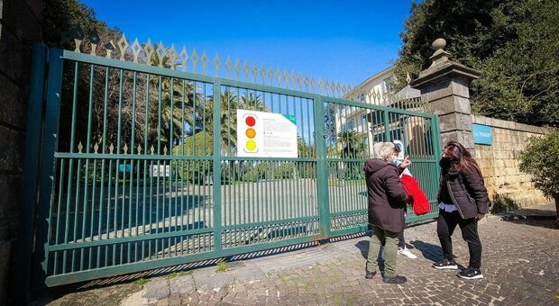 Lockdown a Napoli, le famiglie con pazienti psichici: «Rivedere la chiusura dei parchi»