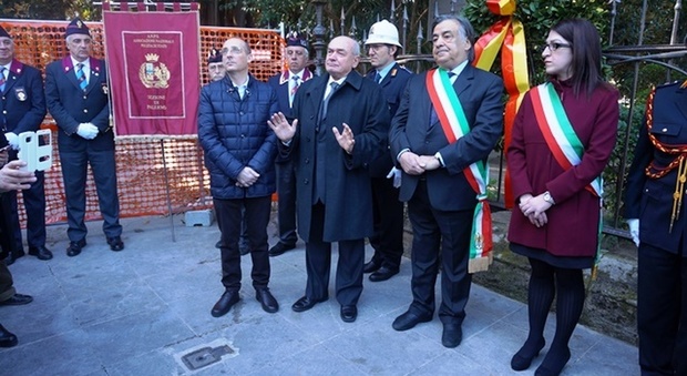 Il sindaco di Palermo, Leoluca Orlando, e l'assessore di Padula, Filomena Chiappardo