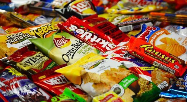 "Questa pubblicità spinge i bambini a mangiare più snack, anche senza fame"