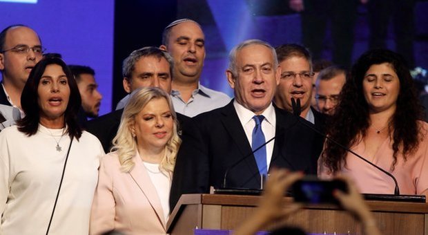 Israele, Netanyahu lancia appello a Gantz: «Facciamo un governo di unità nazionale»