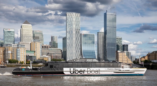 Londra inaugura Uber Boat per spostarsi lungo il Tamigi: addio metropolitana