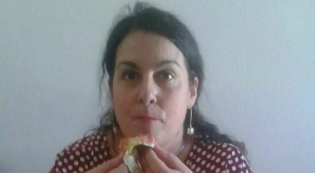 Erika Bravi, scomparsa a Marsiglia da 14 giorni. La madre: «L'ex marito partito per il Marocco, lui l'aveva picchiata»