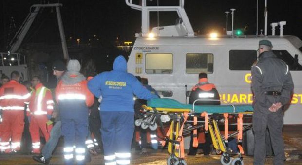 Incendio su un traghetto italiano a Corfù: salvate 169 persone, 22 italiani erano a bordo