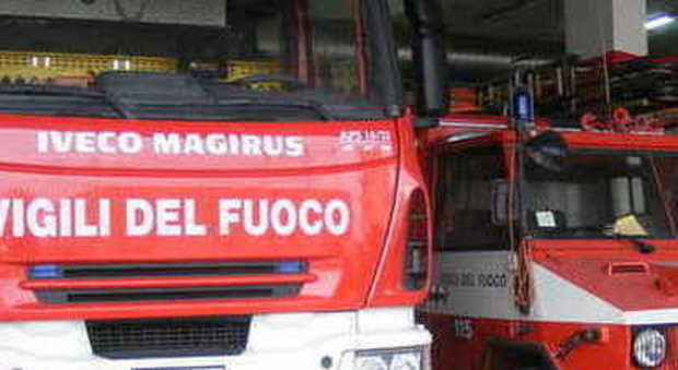 Braccio schiacciato nei rulli: Perugia, paura per un operaio