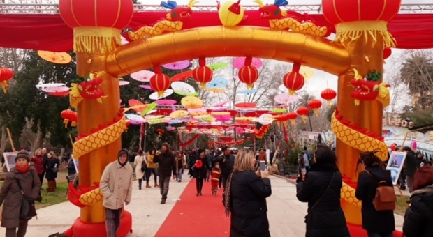 «Il Capodanno cinese a Roma si farà». Vertice in ospedale per il supervirus
