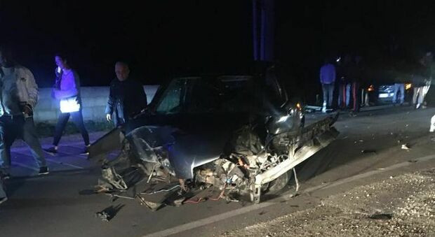 Incidente all'ingresso di Melendugno: schianto tra auto e una ragazza rimane ferita