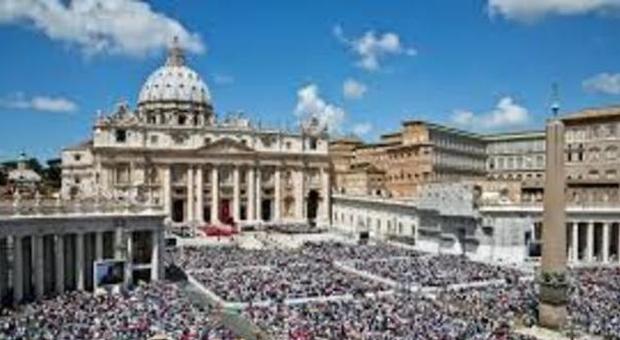 Terrorismo, l'Fbi lancia l'allarme in Italia: «San Pietro, Duomo e La Scala obiettivi di possibili attentati»