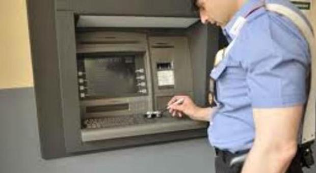 Roma, clonano bancomat di via Nazionale, due arresti