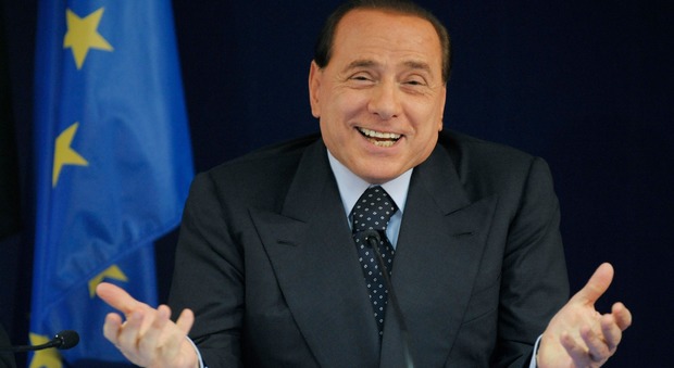 Berlusconi compie 80 anni e a sorpresa vola a New York: giallo su un incontro con Murdoch