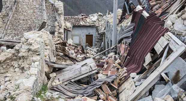Terremoto, Accumoli abbandonata al suo destino: «Solo un pugno di casette sulla Salaria»