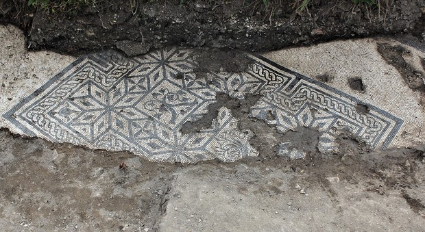 I nuovi mosaici scoperti ad Aquileia in via delle Vigne Vecchie