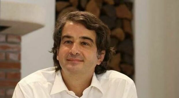 Covid, Raffaele Fitto positivo, il leader di FdI: «Contagiata anche mia moglie»