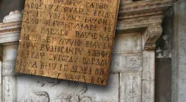 Dracula a Napoli, il mistero storico può essere svelato da un'iscrizione: «Aiutateci a decifrarla e a restaurarla» | Video