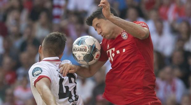Il Bayern frena con il Lipsia, il Dortmund travolge il Bayer