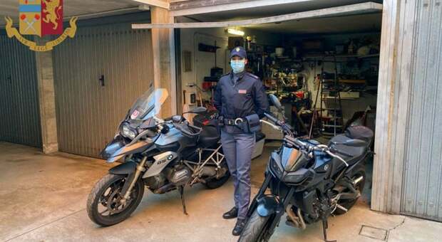 Vende moto rubate su Facebook, arrestato dalla Polstrada a Mondragone