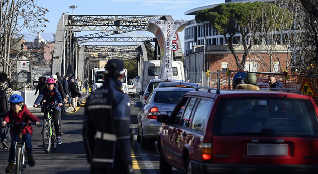 Roma, il Ponte di Ferro sarà più largo: via libera ai lavori