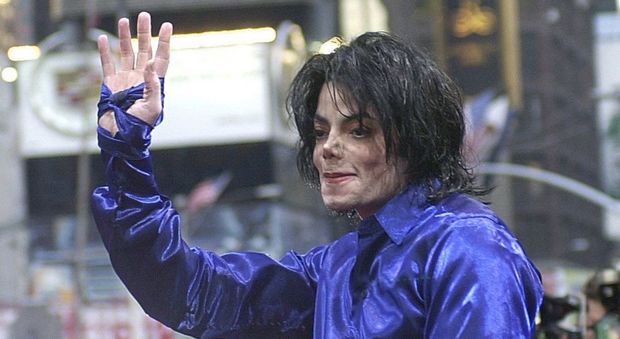 «Michael Jackson mi violentò», il documentario sugli abusi sessuali stasera sul Nove